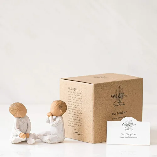 Vista 5 de Willow Tree Dos juntos, figura esculpida pintada a mano Cast from a Susan Lordi Original Carving, Expression of Love and Caring, Display on Shelf