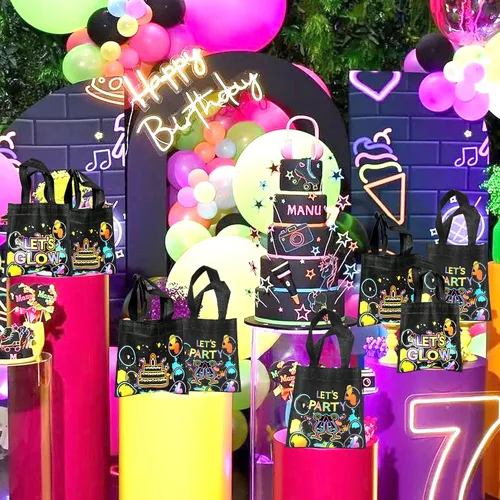 Vista 4 de BANBALLON 20 bolsas de neón para recuerdos de fiesta, suministros de fiesta de cumpleaños que brillan en la oscuridad, bolsas de regalo para fiesta