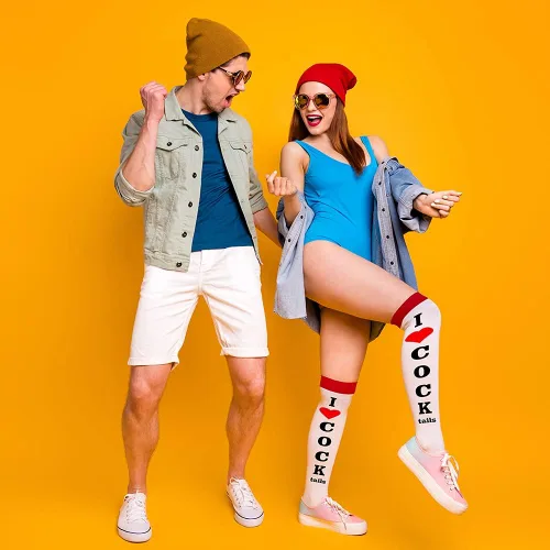 Vista 6 de Bibalabili Calcetines divertidos "I Love Cocktails" para rodillas, calcetines de tubo para fiesta, regalos de broma para Navidad, regalos