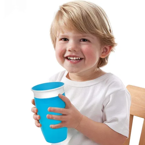 Vista 5 de Munchkin Miracle 360° - Vaso de plástico de 10 onzas, varios colores 1 ea