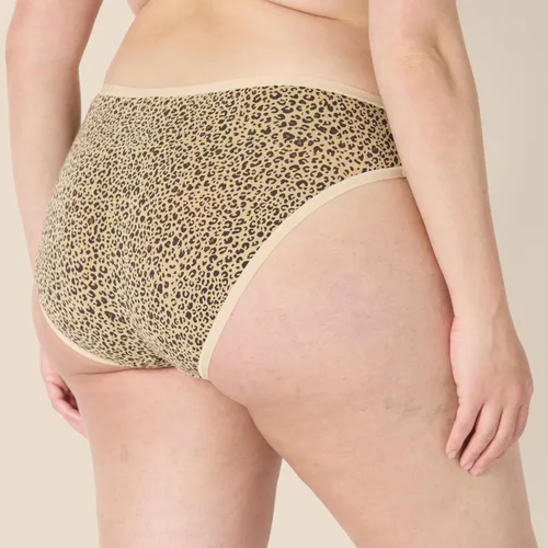 Vista 6 de Tienda Essentials - Pantis de algodón estilo bikini para mujer, paquete múltiple (disponibles en tallas extragrandes)