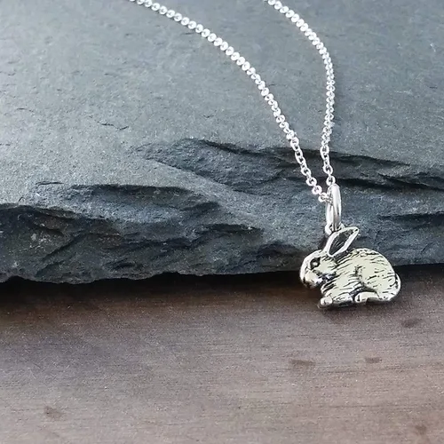 Vista 5 de KEVIN N ANNA Sterling Silver Small Rabbit Charm Necklace, 18