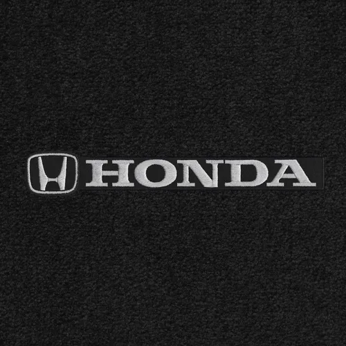 Vista 4 de Lloyd Mats Alfombrillas alfombradas a medida para Honda Accord Sedan 2013-2017 - Honda H y Word Combo Logo (negro, 2 unidades - frentes)
