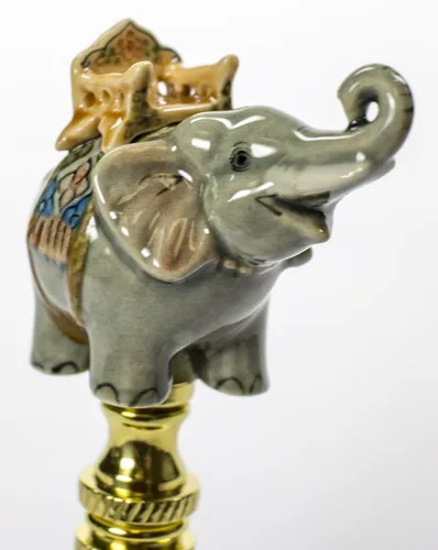 Vista 3 de Finial de elefante de porcelana de celadón