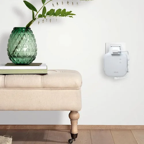 Vista 8 de Soporte de pared para toma de corriente para Blink Sync Module XR, cable corto ahorra espacio y soporte de montaje fácil de mover para sistema