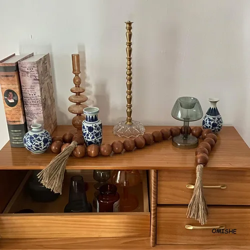 Vista 171 de OMISHE Guirnalda de cuentas de madera extra grande con cuentas de madera y borlas de 1.6 pulgadas de diámetro, cuentas decorativas rústicas de 41