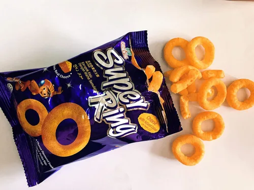 Vista 3 de Oriental Malaysia Super Ring Classic Cheese Flavour Snack Family Pack Biscuit Biskut Teatime Halal Food Snacks Malasia 0.49 oz x 8 paquetes