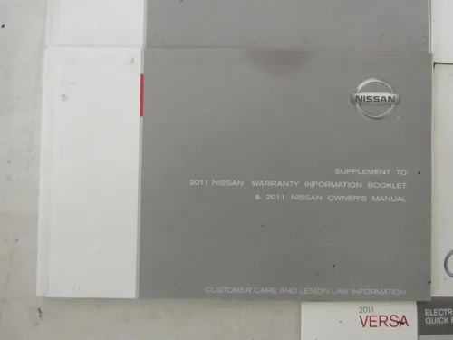 Vista 6 de 2011 Nissan Versa Owners Manual
