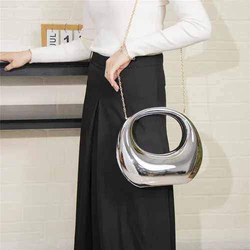 Vista 3 de Bolso metálico en forma de luna - Bolso metálico de luna, bolso de mano metálico Y2k, bolso de mano de luna con cadena de metal