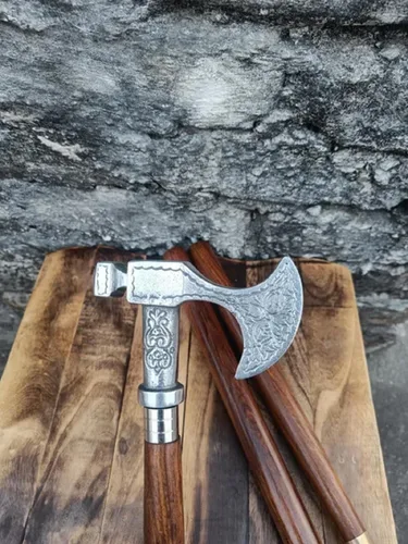 Vista 4 de Elegancia en cada paso: bastón de madera hecho a mano para estilo y apoyo