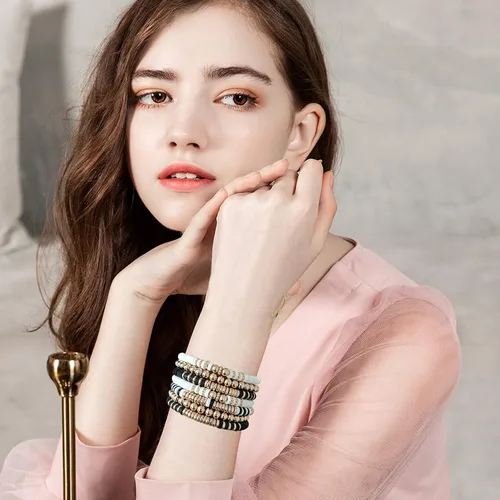 Vista 6 de Pulseras de cuentas de arcilla estilo heishi surfista para mujer con discos de vinilo y dije de mal de ojo apilables pulseras elásticas de amistad