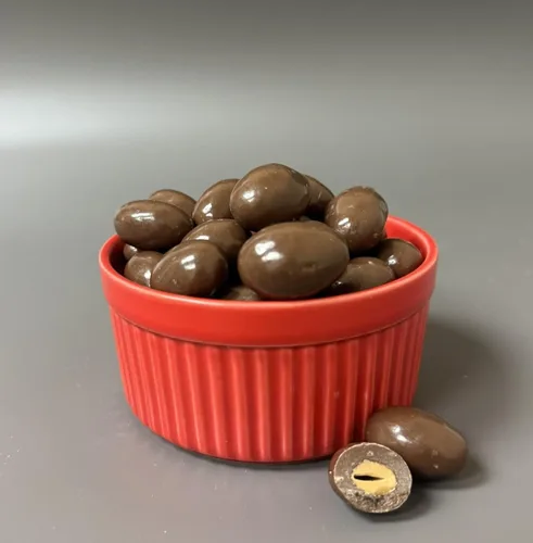 Vista 7 de Almendras cubiertas de chocolate con leche, nueces cubiertas de chocolate