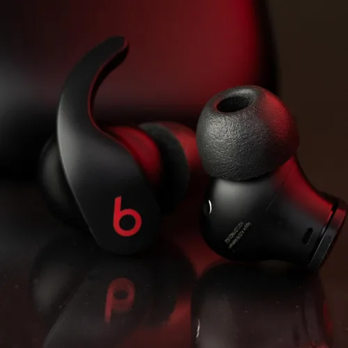 Vista 2 de Comply TW-200-C Puntas de repuesto de espuma viscoelástica para Anker Soundcore, Sennheiser, JBL, SoundPEATS y más Máxima comodidad, ajuste