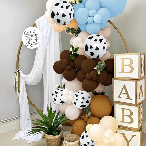 Vista 5 de Kit de arco de guirnalda de globos de vaca de 150 piezas, diseño de vaquera, azul, blanco, marrón, estampado de vaca, globos de animales de granja