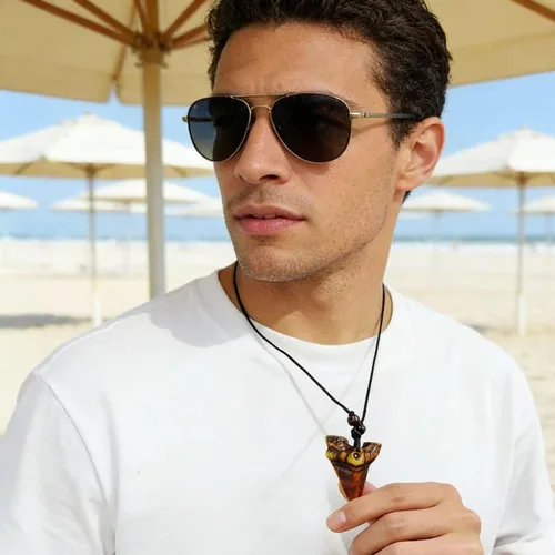 Vista 2 de Collar de Diente de Tiburón Ymimanchil - Collar de Dientes de Tiburón de Verano para Hombres - Collar de Surfista de Playa - Collar de Cuero