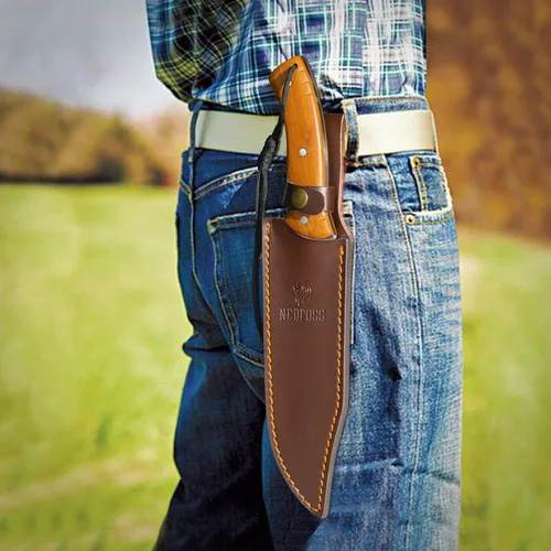 Vista 7 de NedFoss Cuchillo Machete de 13.5" con Funda de Cuero, Hoja de Acero 8Cr14Mov Resistente de 0.22" de Grosor con Espiga Completa, Machete Kukri