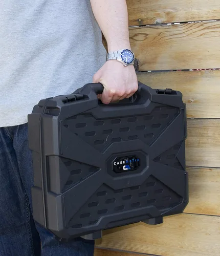 Vista 2 de CASEMATIX Estuche de viaje para reloj con 42 ranuras para portarrollos de reloj, resistente a los impactos con caja de reloj de espuma