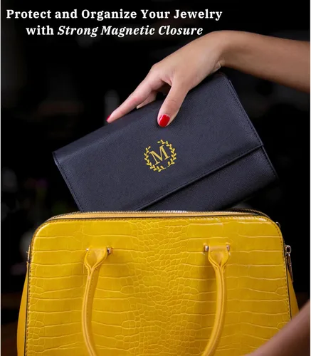 Vista 4 de COSMIYA Joyero de viaje personalizado con inicial, regalos personalizados con monograma para mujeres, regalos de dama de honor, organizador de joyas
