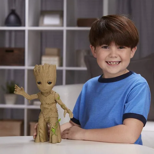 Vista 3 de Marvel GGM presenta la figura de acción de Groot bailarín, Estándar, Multi