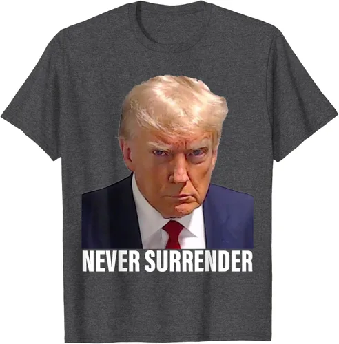 Vista 30 de Camiseta Pro Trump Mugshot Never Surrender para hombre y mujer, Negro