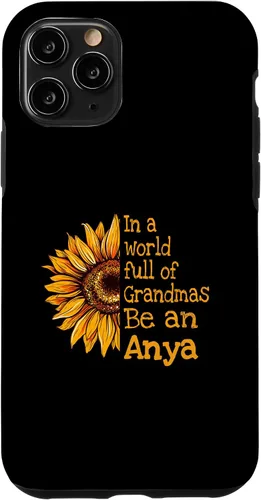 Vista 10 de iPhone 14 In A World Of Grandmas Be An Anya Hungría Abuela húngara Case