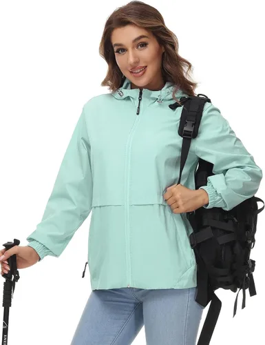 Vista 2 de Avoogue Chaqueta impermeable para mujer, ligera, plegable, con capucha, rompevientos para exteriores