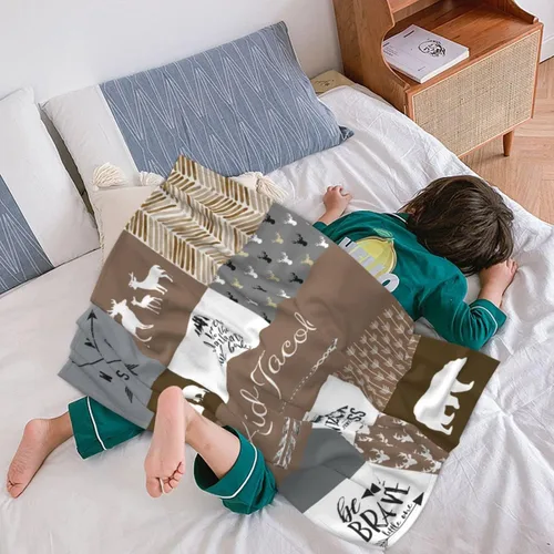 Vista 5 de Mantas de bebé personalizadas para niños y niñas, mantas de bosque personalizadas con nombre y sombrero, color rojo