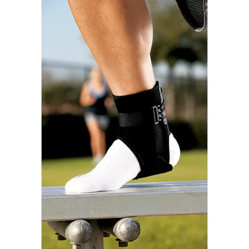 Vista 13 de ACE Ankle Brace with Side Stabilizers, Adjustable, Black, (Pack of 12)