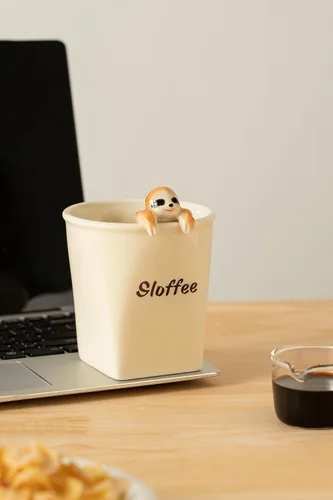 Vista 2 de DIHOclub Taza de cerámica divertida con perezoso 3D para mujeres y hombres, taza de café con diseño de perezoso para regalar a los mejores amigos
