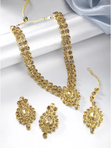 Vista 5 de Aheli Indian Wedding Wear Faux Stone Necklace with Maang Tikka Set Elegant Ethnic Fashion Jewelry For Women (Gold)
