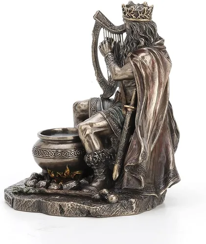Vista 4 de Veronese Design Escultura de resina bronceada fundida en frío de 7 1/4" de alto dios celta Dagda Druida rey de Tuatha de Danann