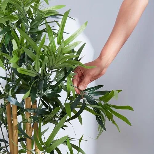 Vista 5 de Amazon Basics Planta artificial de bambú con maceta de plástico, 39.4 pulgadas, verde, decoración de oficina en casa, planta de piso