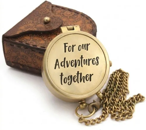 Vista 10 de Compass Gift for Mom/Dad, Vintage Pocket Compass Engraved with Go Confidently Customized Gifts for Women/Men, Baptism 2026 Communion Christian