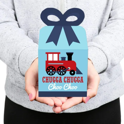 Vista 7 de Big Dot of Happiness Cajas de regalo cuadradas para fiestas de ferrocarril, para fiestas de cumpleaños o baby shower, juego de 12