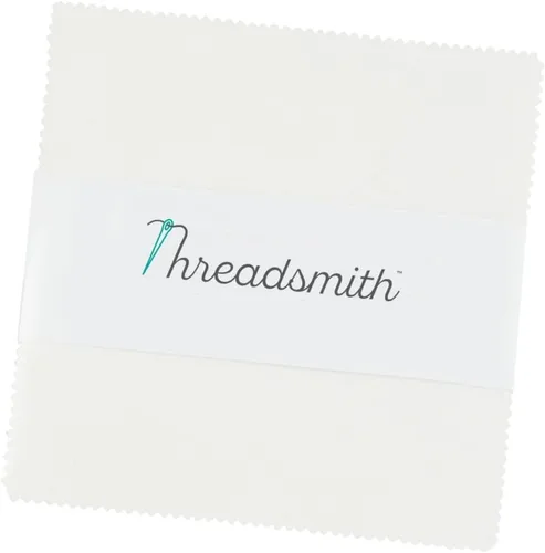 Vista 5 de Threadsmith - Paquete de dijes de 5 pulgadas para acolchar – 42 cuadrados de tela de algodón precortados (blanco)
