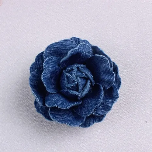 Vista 3 de Broche de flores de mezclilla con pinzas y alfileres azules para el cabello BW21