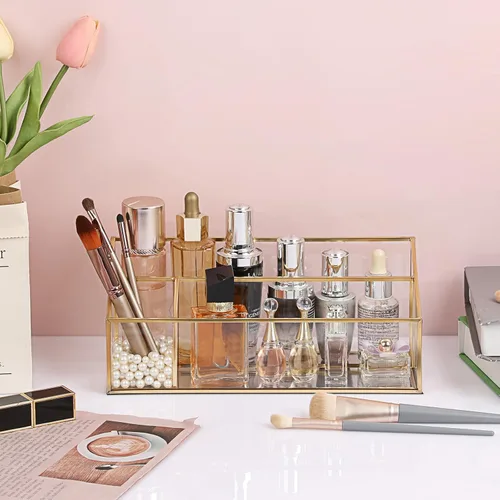Vista 4 de Hipiwe Organizador de maquillaje para encimera, vitrina de cosméticos de vidrio dorado, soporte de almacenamiento de tocador de 3 ranuras