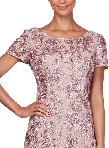 Vista 3 de Alex Evenings Vestido de encaje de roseta de manga corta para mujer, talla grande