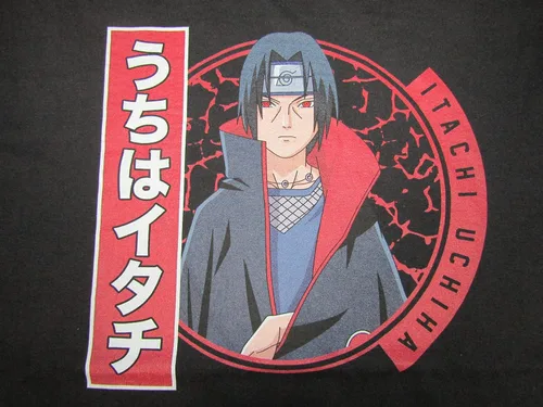 Vista 2 de Naruto Shippuden Itachi Uchiha Camiseta negra para hombre