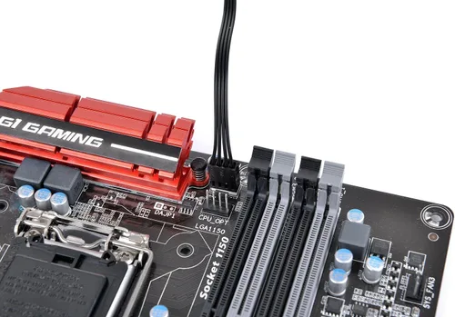 Vista 4 de Thermaltake Commander FP SATA Powered 10 Puertos 4-Pin PWM Fan Hub AC-023-AN1NAN-A1, 3.2 x 1.7 x 0.7 pulgadas