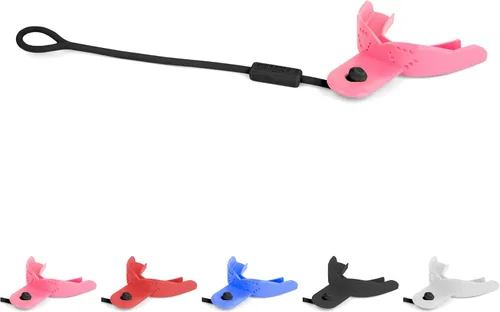 Vista 8 de SISU Protector bucal Tether - Protección preformada con correa para fútbol, hockey, lacrosse, deportes de casco enjaulado – Remoldable hasta 20