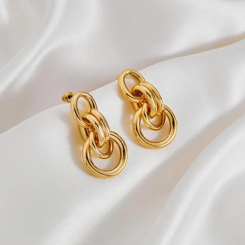 Vista 4 de YUJIE Aretes de eslabones dorados para mujer, aretes de eslabones geométricos de varios estilos