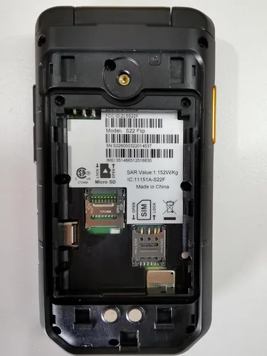 Vista 8 de Unifone S22 Teléfono Plegable Resistente Desbloqueado (16GB) Pantalla Táctil de 2.8'' Teléfono Celular Inteligente Android 11, IP68 Resistente al