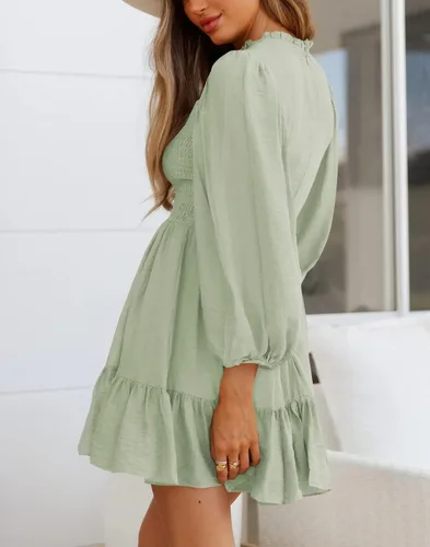 Vista 3 de Merzhiiry Vestido corto de verano con cuello cuadrado y manga abombada fruncida para mujer con volantes con vuelo acampanado estilo casual
