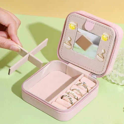 Vista 5 de JUFORLFY Joyero de viaje para mujeres y niñas, organizador con espejo, anillos, aretes, collares, caja organizadora de almacenamiento, caja