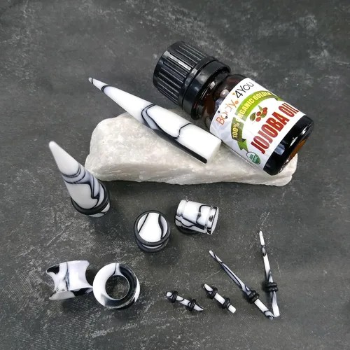 Vista 2 de BodyJ4You Kit de estiramiento de orejas de 48 piezas, calibre 14G-00G para principiantes, aceite de jojoba para cuidado posterior, tapones acrílicos