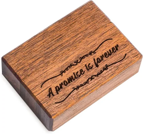 Vista 8 de Wislist Caja de anillos de compromiso de madera pequeña y delgada para propuesta, boda (A promesa is forever-A Pattern)