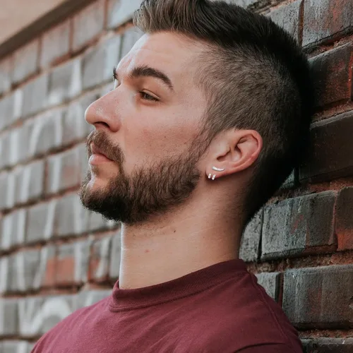 Vista 4 de StoryEtain Aretes de tuerca desmontables de plata de ley 925 con circonita cúbica, aretes negros perforados, aretes punk negros, regalo de joyería