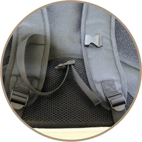 Vista 3 de BRISA VW Collection - Mochila universitaria para laptop de senderismo Volkswagen en diseño de autocaravana T1 (30 L/7.9 galones/L/azul)