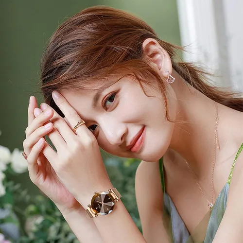 Vista 5 de MASTOP Relojes de Lujo para Mujeres Relojes Analógicos de Cuarzo Reloj Pulsera Reloj Banda de Malla Impermeable Relojes de Pulsera para Damas A
